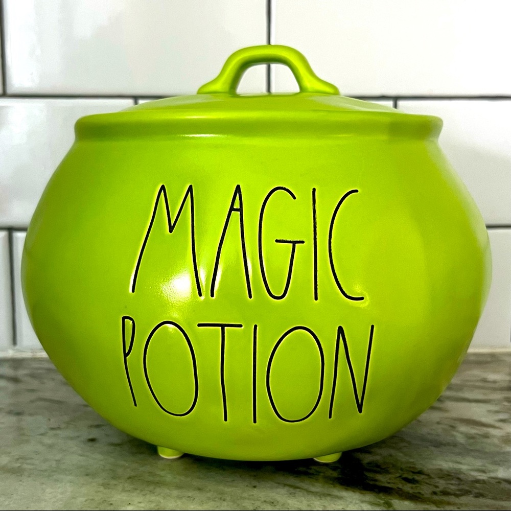 💚 🕸 New! Rae Dunn Halloween “Magic Potion” ceramic canister container jar.🎃